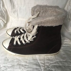 Brown suede Converse fleece-lined high tops